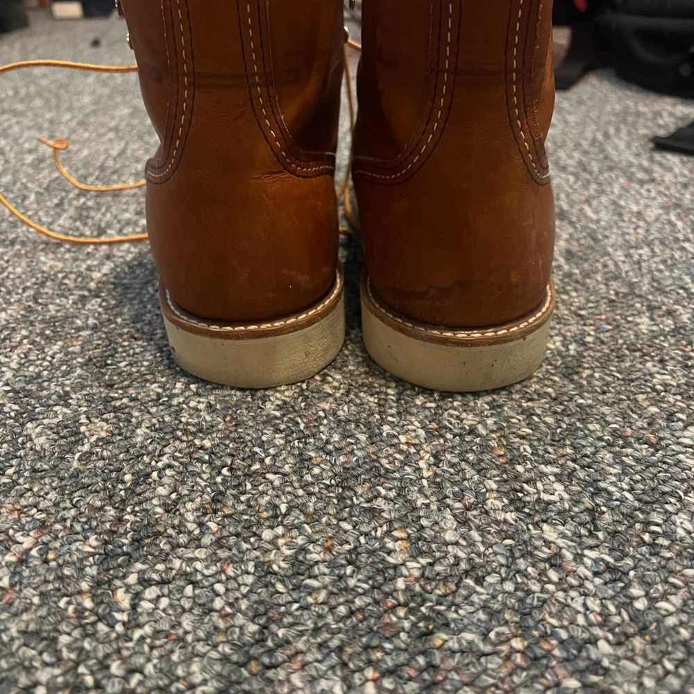Red Wing Shoes Chestnut Leather Moc Toe Work Boots with Yellow Laces - Picture 6 of 7